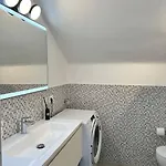 Nobile House